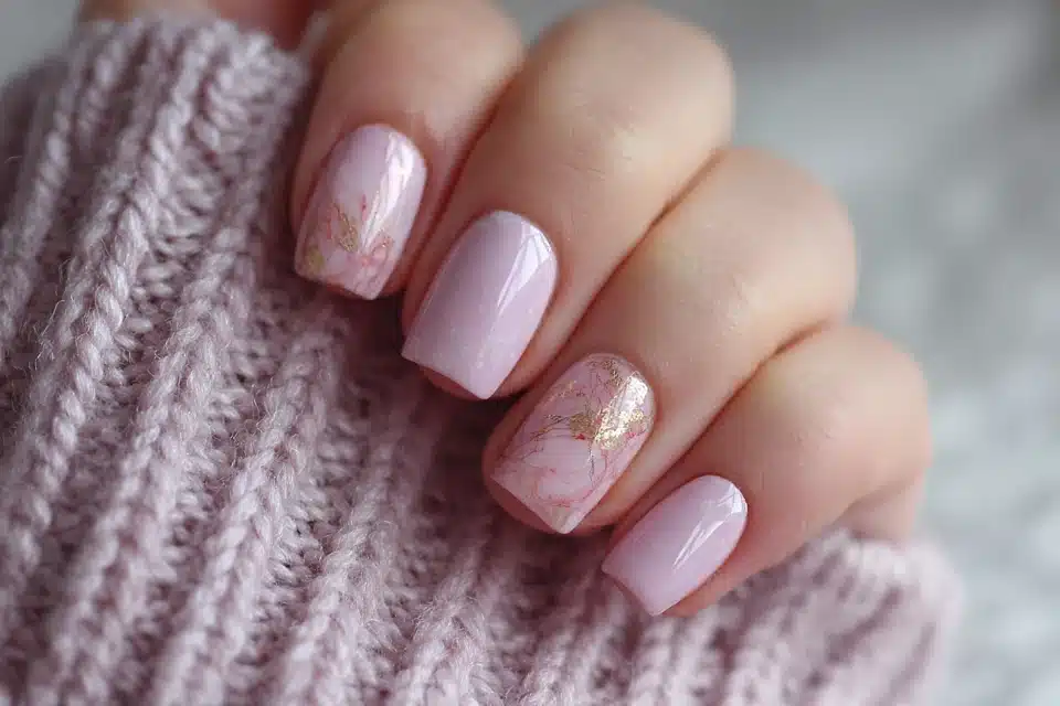 Pink Simple Nails for Everyday Beauty