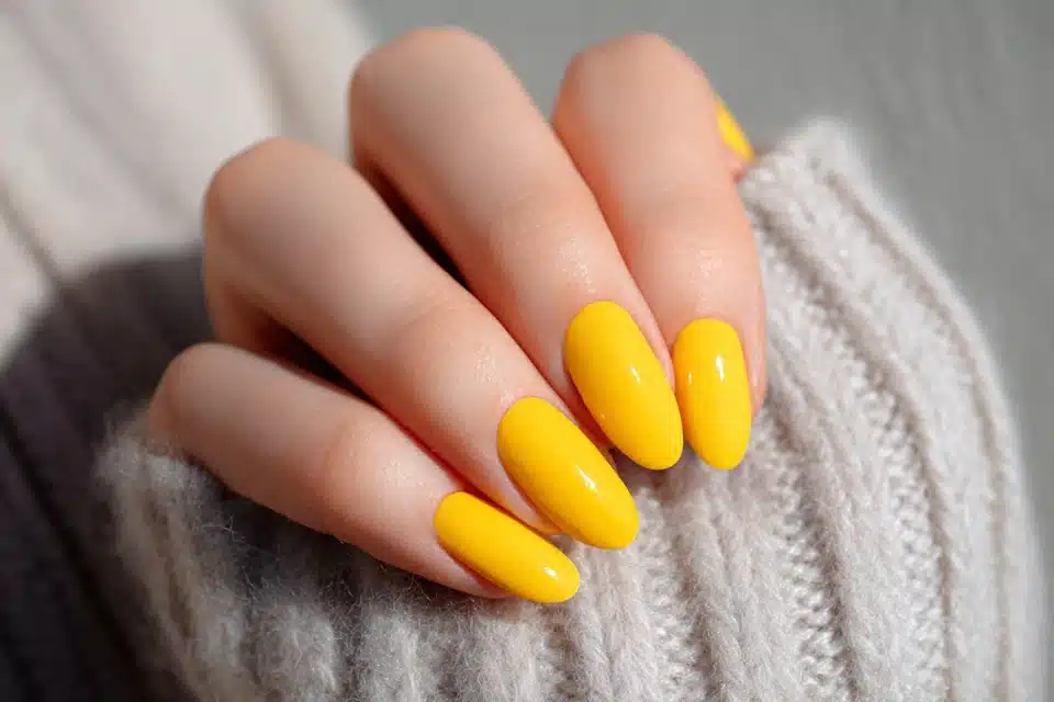 Spring Nail Inspo Yellow